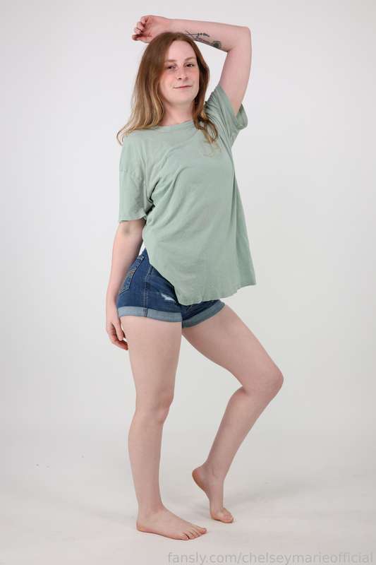 Chelseymarieofficial - Fansly - 08 May, 2025 22