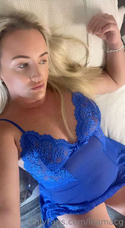 Afternoon beautiful’s I’m just lying here daydreaming about ..