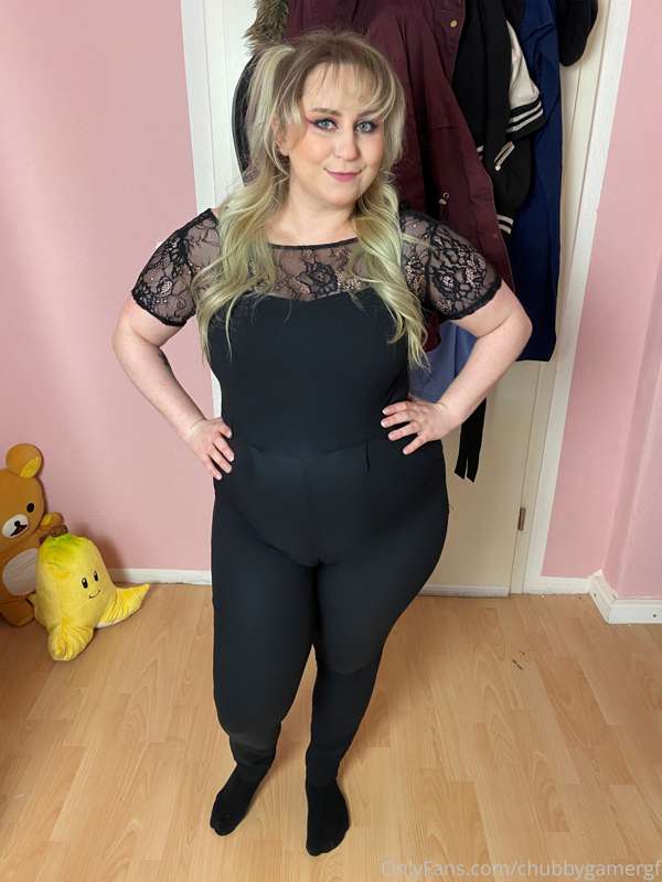 Short little Video this Evening, Cuties. This Jumpsuit is in.. 1