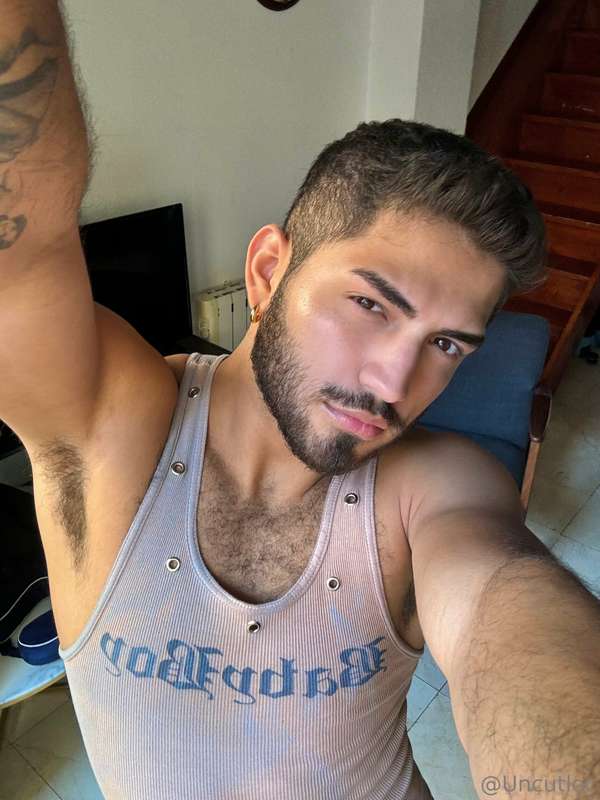 stuff ur face in my pits 💪🏼 4