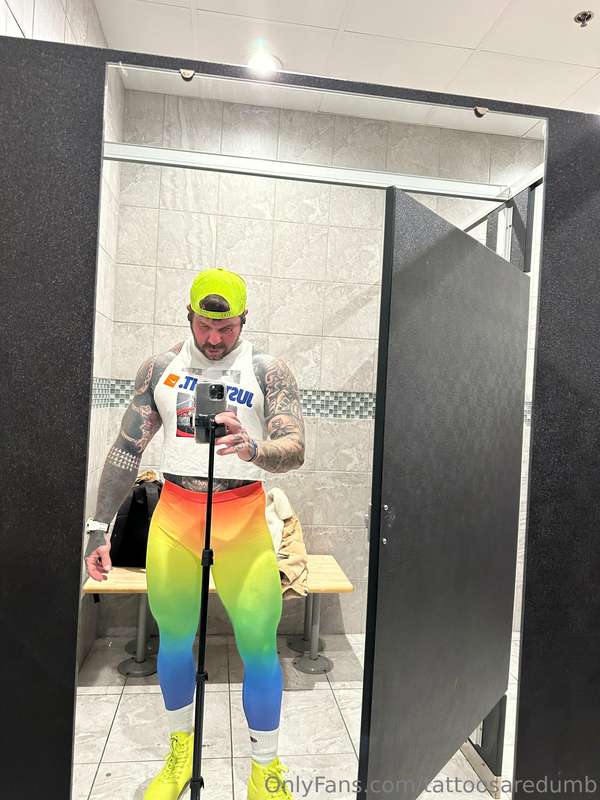 LOVE these meggings! 🌈