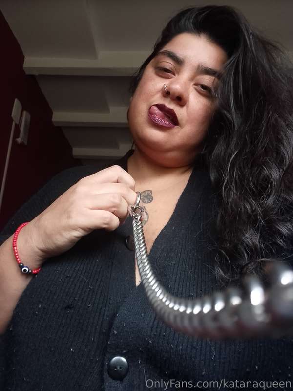 Sit. Stay. Worship. Can you handle being trained properly? 😏