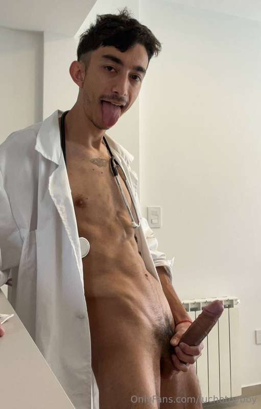 🚨FREE PAGE 🚨My Argentinian friend @franchutwink has a very h..