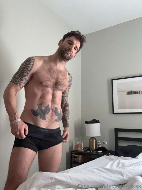 Do you want to join me here in bed?