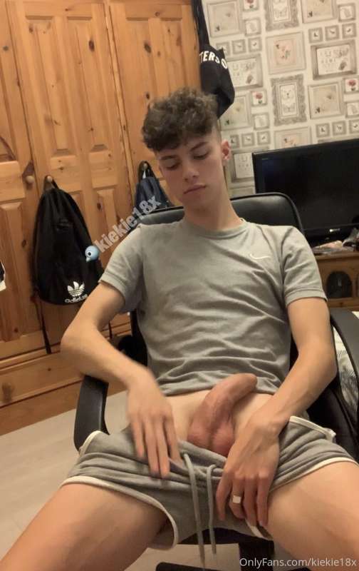 Little preview 🍆😈 2
