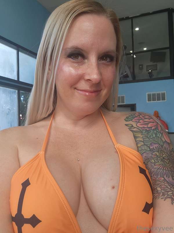 Happy Titty Tuesday! 🍒