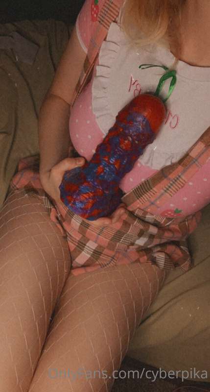 Watch me ride that fat dildo from my previous preview post ❤.. 4