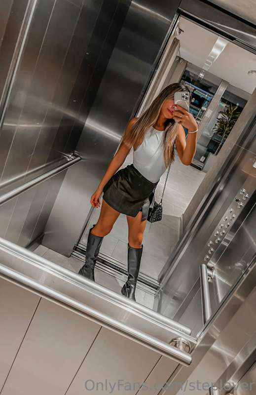 Love mirror selfies🥰