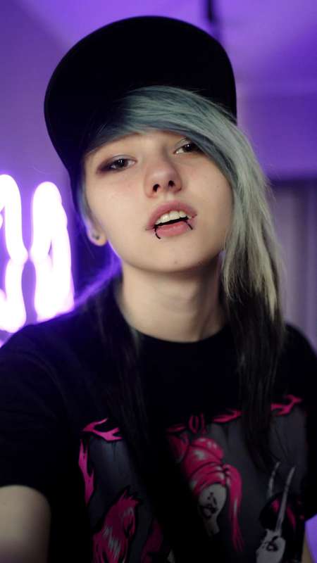 I was busy filming today ^_^ so that's why I'm late posting,.. 10