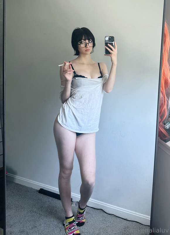 POV: Reiko Kujirai passes out after painting, but you save +.. 11