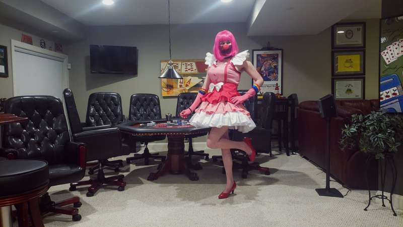 One, two, BLOOON~!

Here's my Geiru Toneido cosplay! This mi.. 31