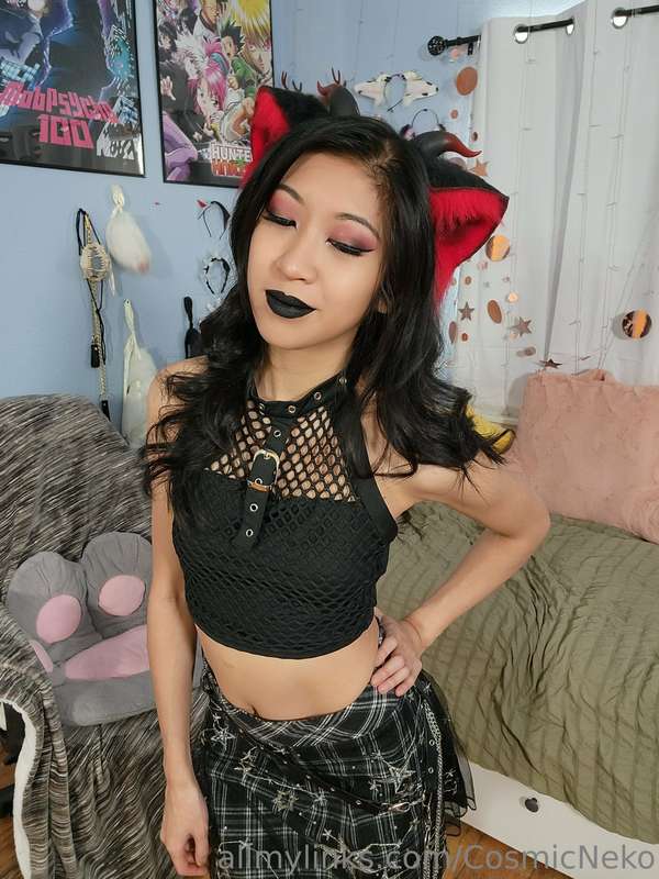 You're cute, would you like to come home with me? 😈 4