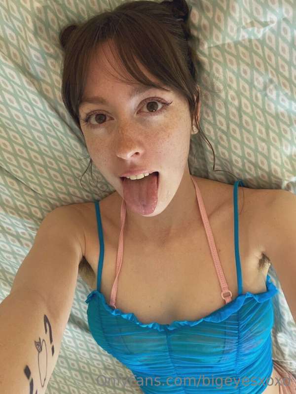 come hang with me on chaturbate