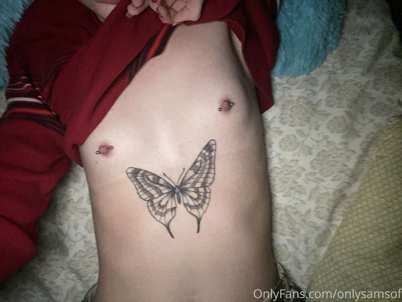 up *early* with me? 🌞🪵 I wanted to show u my pierced titties.. 2