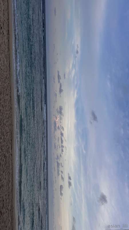 I walked for hours today with no planBut somehow, the best m..