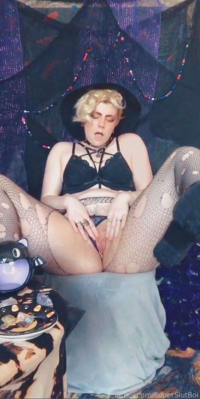 Superslutboi - Fansly - 03 Oct, 2021 17