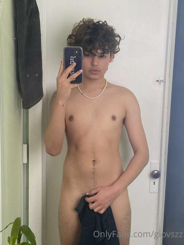 Giovszz - Onlyfans - 29 Mar, 2022 1