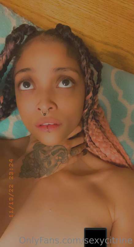 put your hand around my throat 🥺👹 and fuck me slow 😈