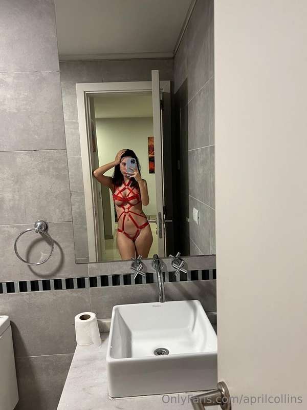 Aprilcollins - Onlyfans - 22 Feb, 2025