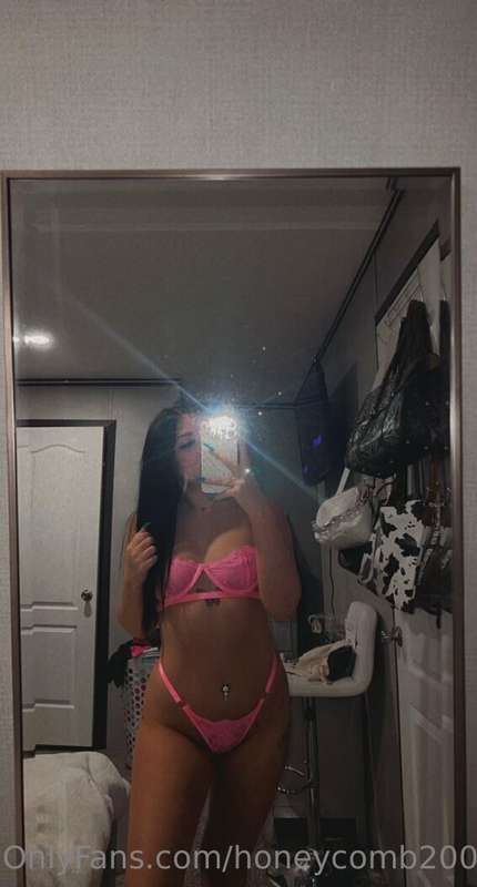 Honeycomb2002 - Onlyfans - 23 Aug, 2024