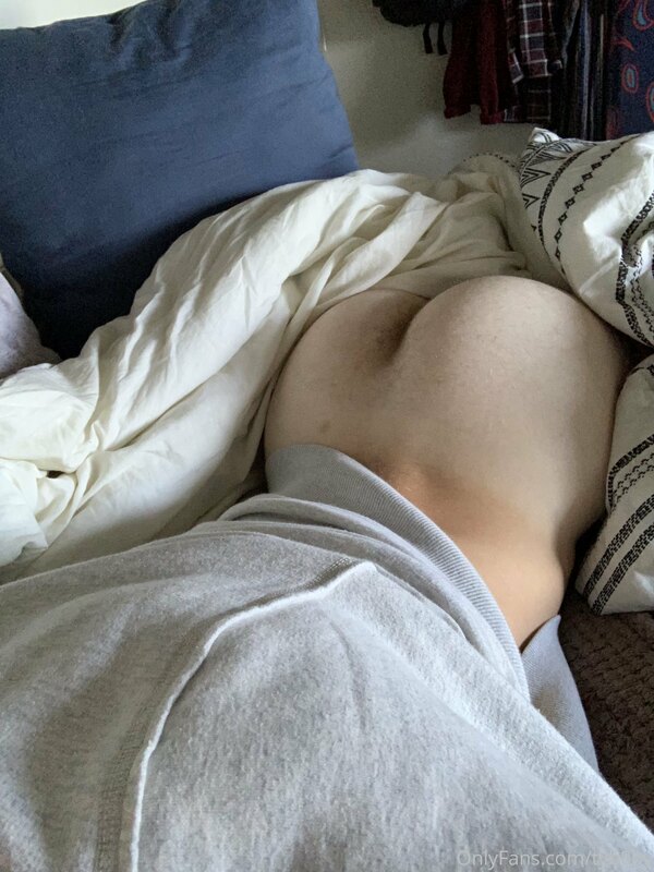 haven't posted some booty in a minute ??