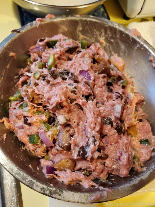 Steamed meat patty with mushrooms and peppers 🫑🍄 2