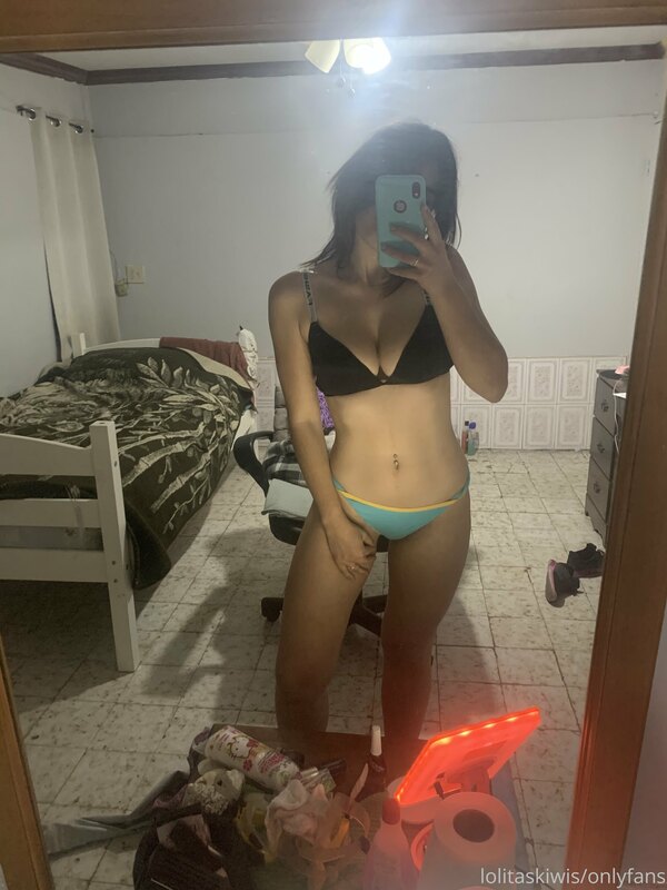 Do you like my outfit? 2