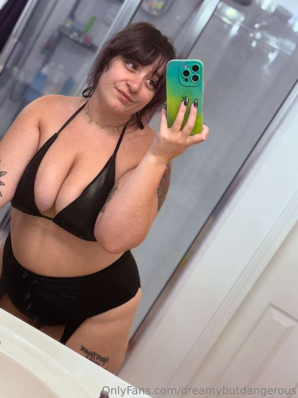 I hope your hungry for some extra juicy thighs and breasts…😋.. 1