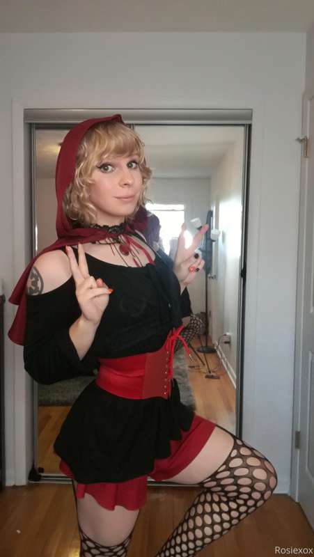 Lil Red Riding Rosie~ 3/7 x 39