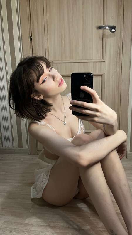 Yoursmalldoll - Fansly - 10 Dec, 2022 10