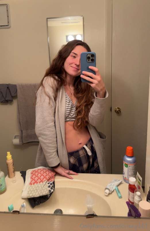 Been SO sick with norovirus and SO happy to finally be over .. 2