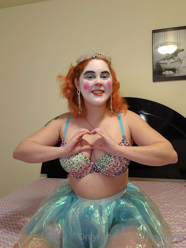 Making some clown content today