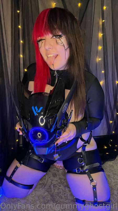 Sex-bot ✨ 23
