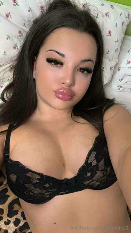 i am laying down in my bed alone and I would like if you com..