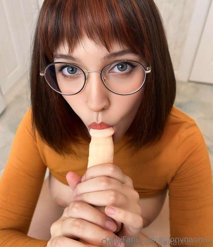💋 I KNOW WHAT YOU NEED… 💋 I’m @lanacherryxx — soft skin, wet..