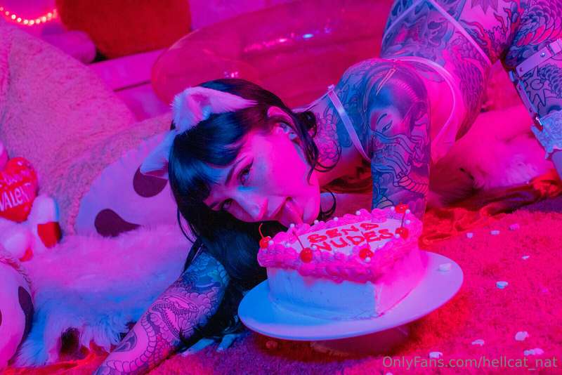 💖 ANTI VALENTINES DAY 🍰 PT 1 ✨ This is one of my favorite sh.. 2