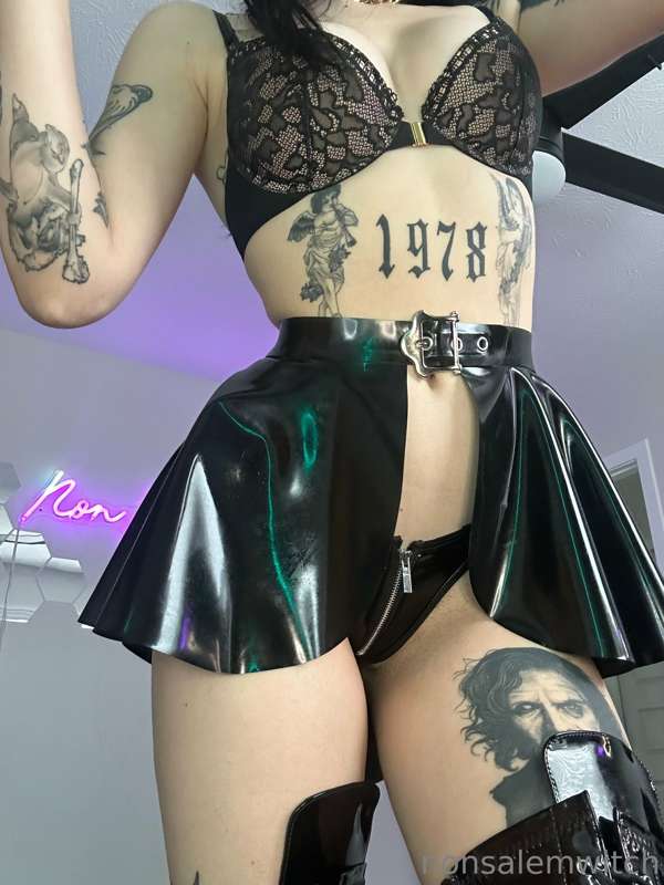 get on your knees and worship me 3