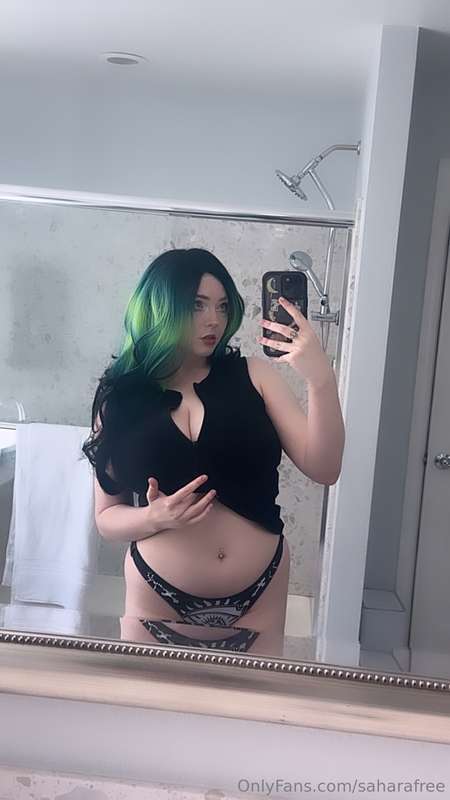 Wanna see more? 😘