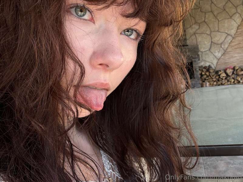 😜😜