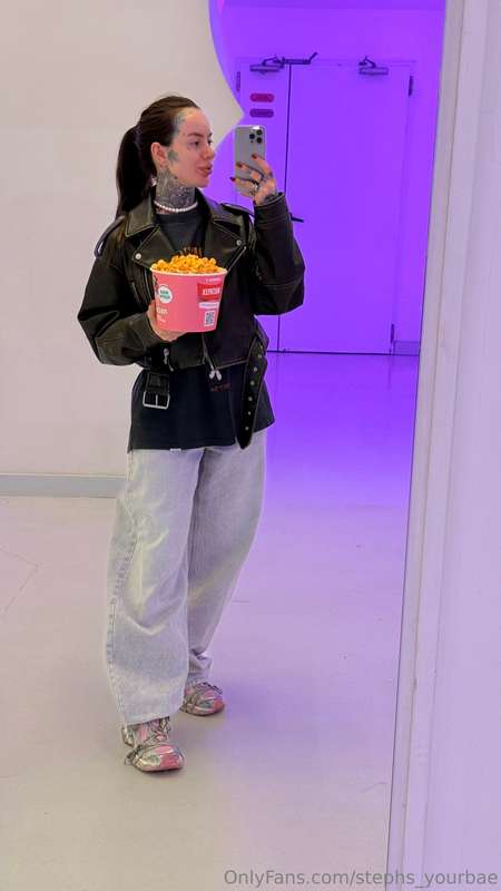 Today after a long time I decided to go to the movies❤