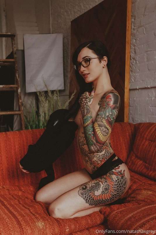 𝕋𝕦𝕖𝕤𝕕𝕒𝕪 𝔸𝕗𝕥𝕖𝕣𝕟𝕠𝕠𝕟 <3 swipe for the full set! 4