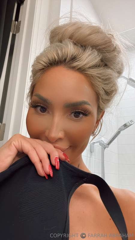 ready to get judged by the baddest MILF? 😘tip & send your di..