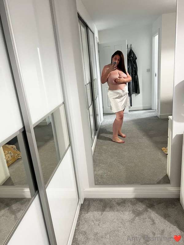 Amy-Yasmine - Onlyfans - 2025-06-14T03:01:23