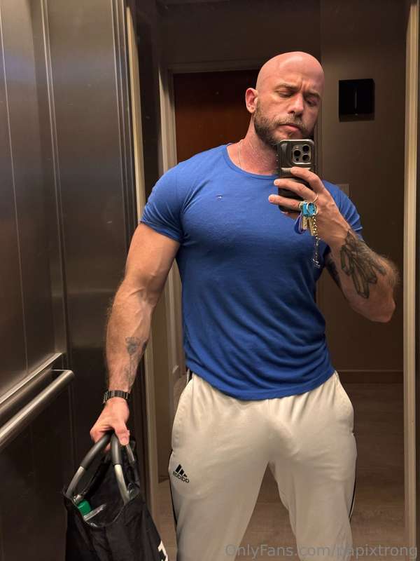 A visit to the laundry room 🍆😈🔥