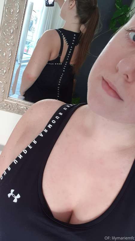 Thank you so much for my new running top, @garman2018! Sorry.. 2