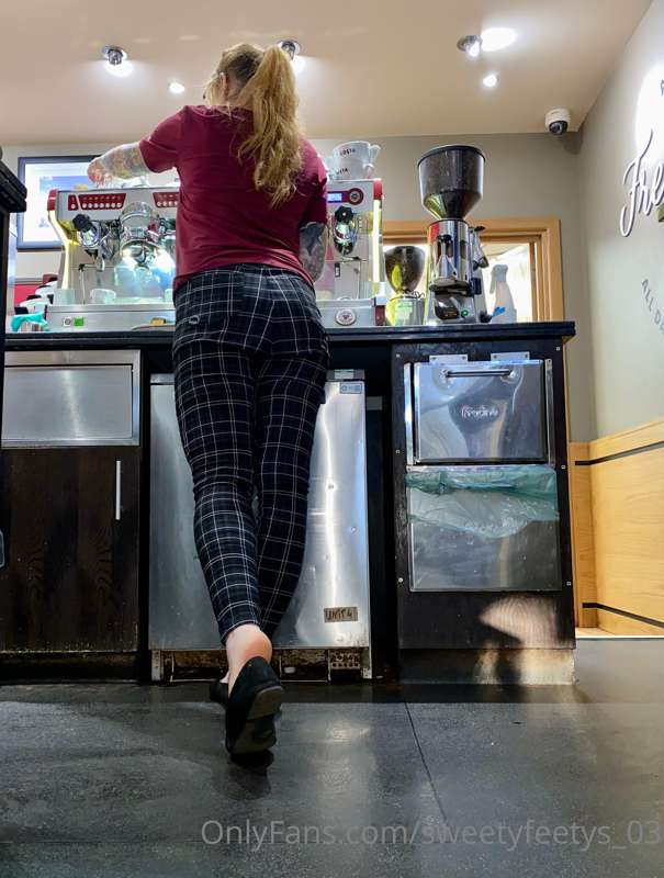 Your favourite barista is back . Ready to make some good cof.. 8