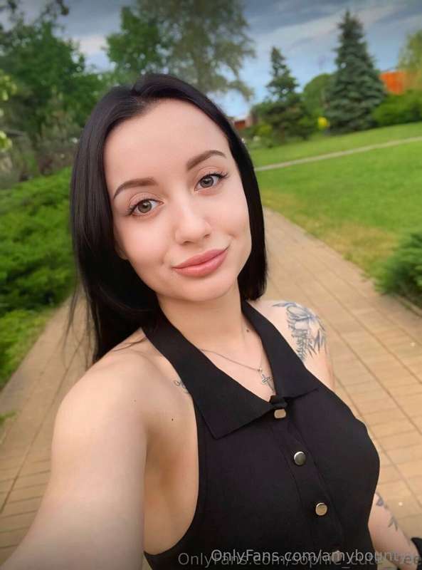 🔥@sophie_cute_free IS WET RIGHT NOW💦💦💦  I'm feeling extra na..