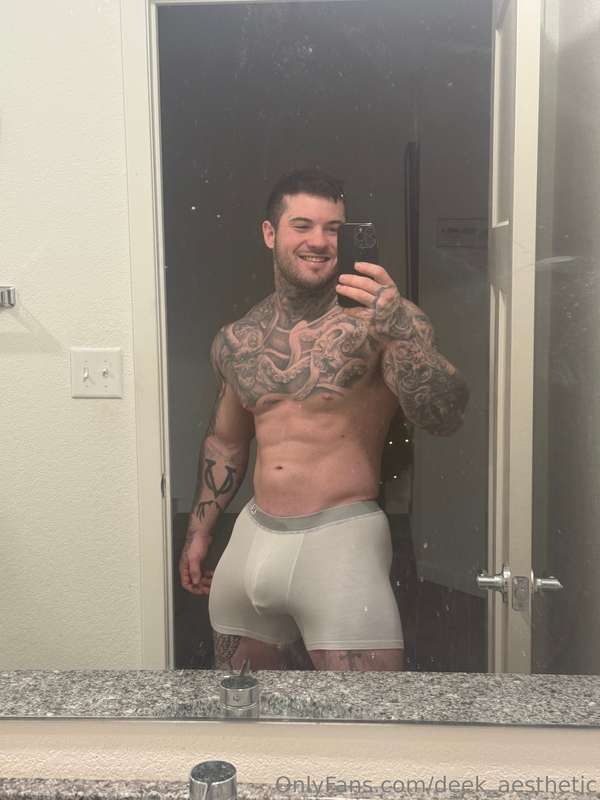 Deek_Aesthetic - Onlyfans - 25 Mar, 2025