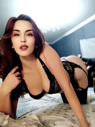 beautiful perverted lady wants to make all your dreams come ..