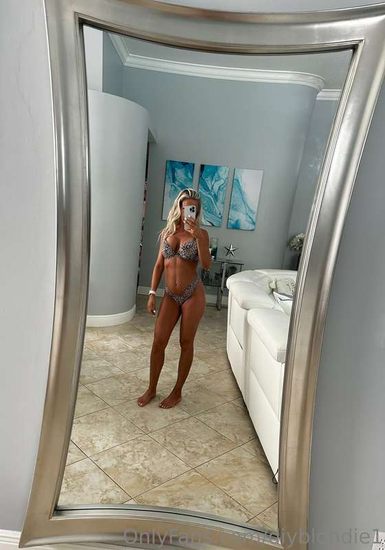 Sexy_Chloe - Onlyfans - 17 Dec, 2022